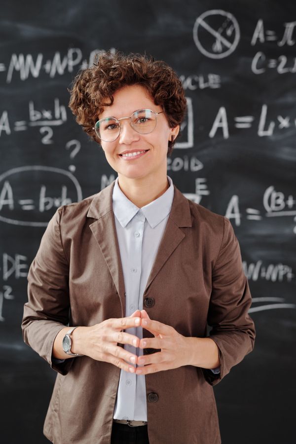 Dr. Noura Al-Fadhli